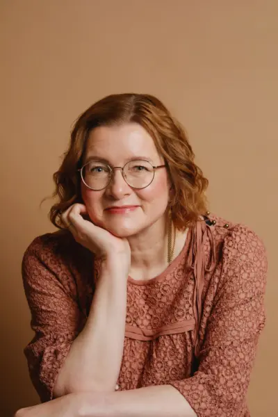 Kuva kirjailijasta Laura Honkasalo