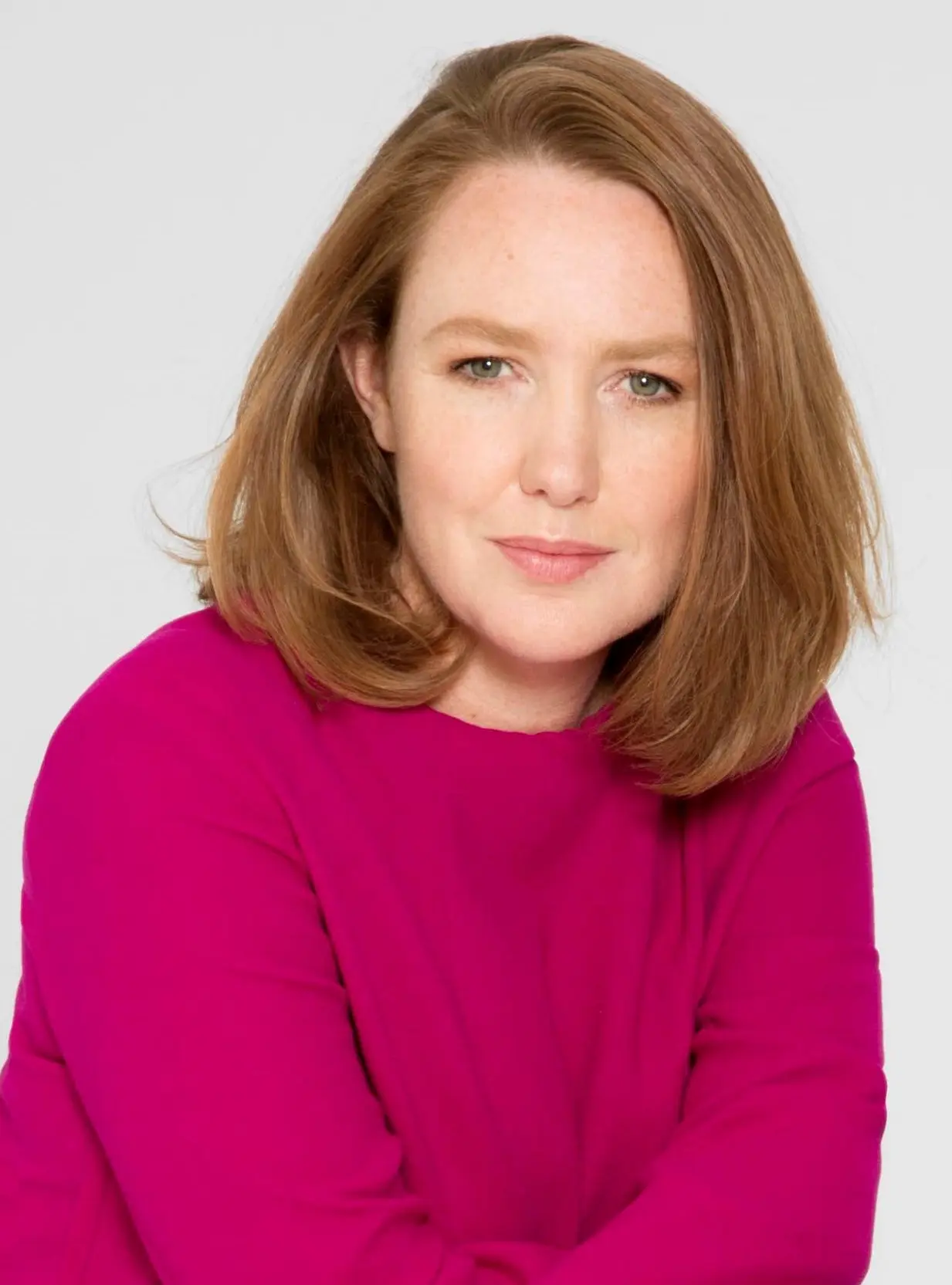 https://otava.fi/wp-content/uploads/2016/06/Paula-Hawkins_2.webp