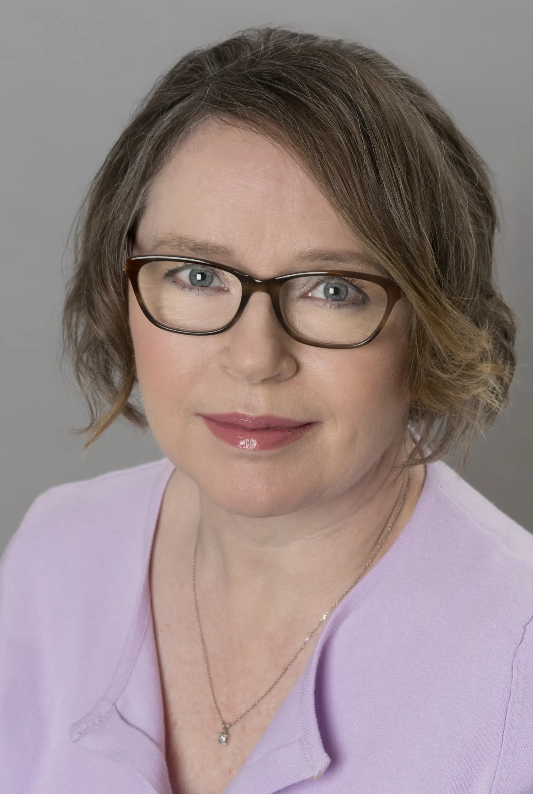 https://otava.fi/wp-content/uploads/2016/12/Shari-Lapena-©-Joy-von-Tiedemann-scaled.webp