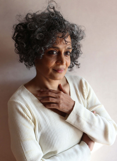 Kuva kirjailijasta Arundhati Roy
