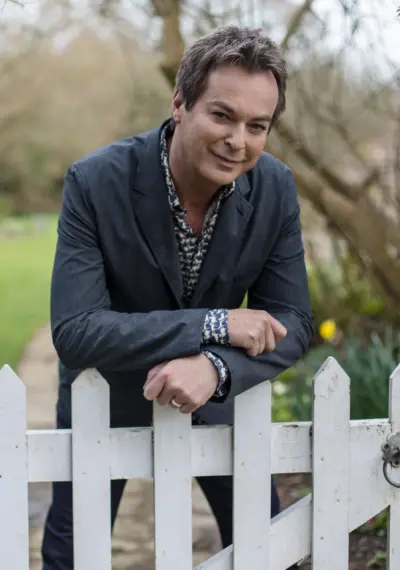 Kuva kirjailijasta Julian Clary