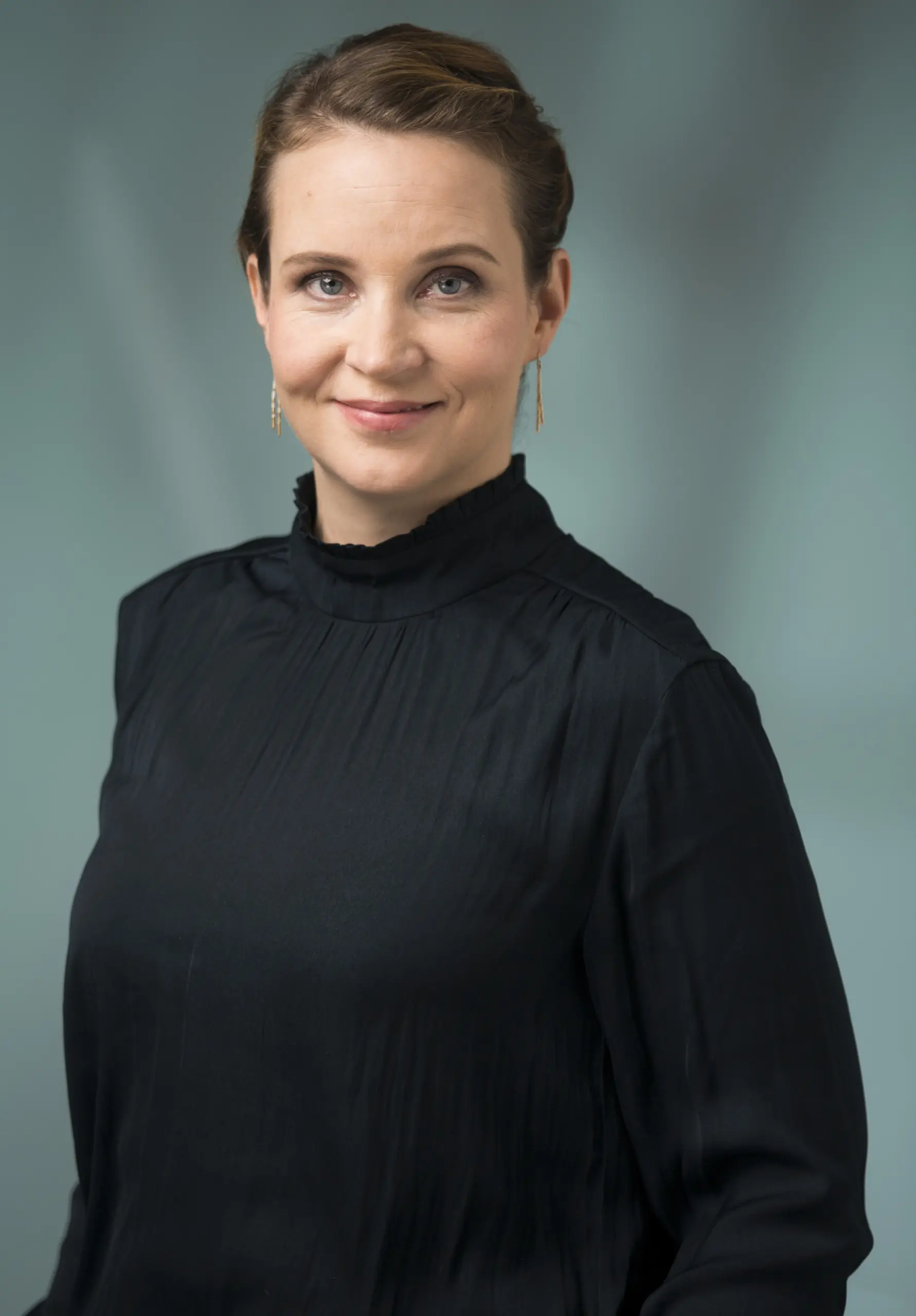 https://otava.fi/wp-content/uploads/2018/03/Kirsikka-Saari-rajattu-uusi-scaled.webp