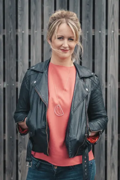Kuva kirjailijasta Rosie Walsh