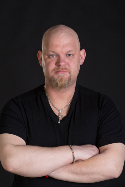 https://otava.fi/wp-content/uploads/2019/03/karvonen_mauri_aavetalot.jpg