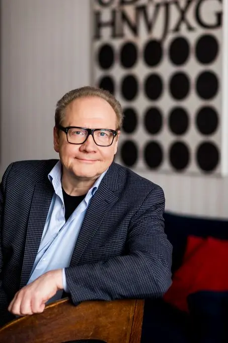 Jari Tervon uutuusromaani on suurenmoinen sukellus Mikael Agricolan maailmaan