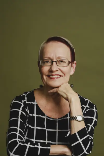 Kuva kirjailijasta Johanna Sinisalo