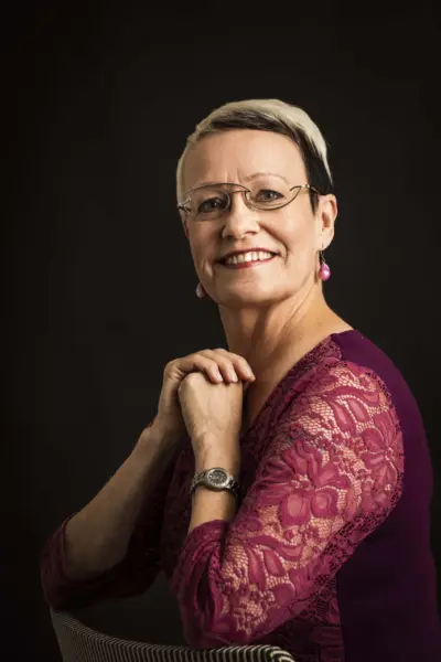 Kuva kirjailijasta Johanna Sinisalo