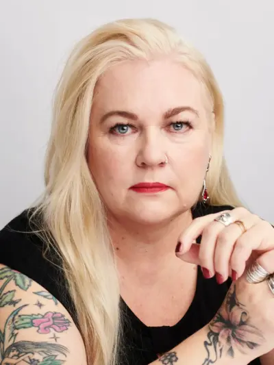 Kuva kirjailijasta Tiina Martikainen