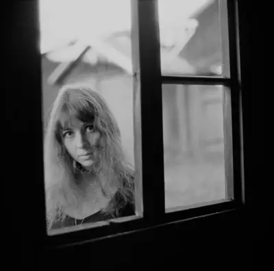 Kuva kirjailijasta Paula Mela