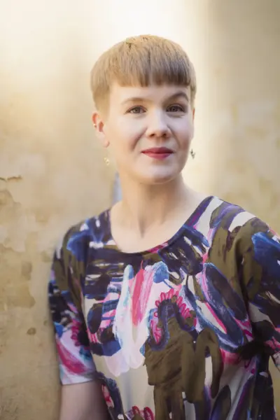 Kuva kirjailijasta Ina Mutikainen