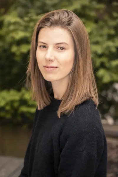 Kuva kirjailijasta Taina Niemi