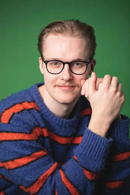 Mike Bäck on täällä taas! Maailman mahtavin kirja jatkaa nuorten lukuinnostamista