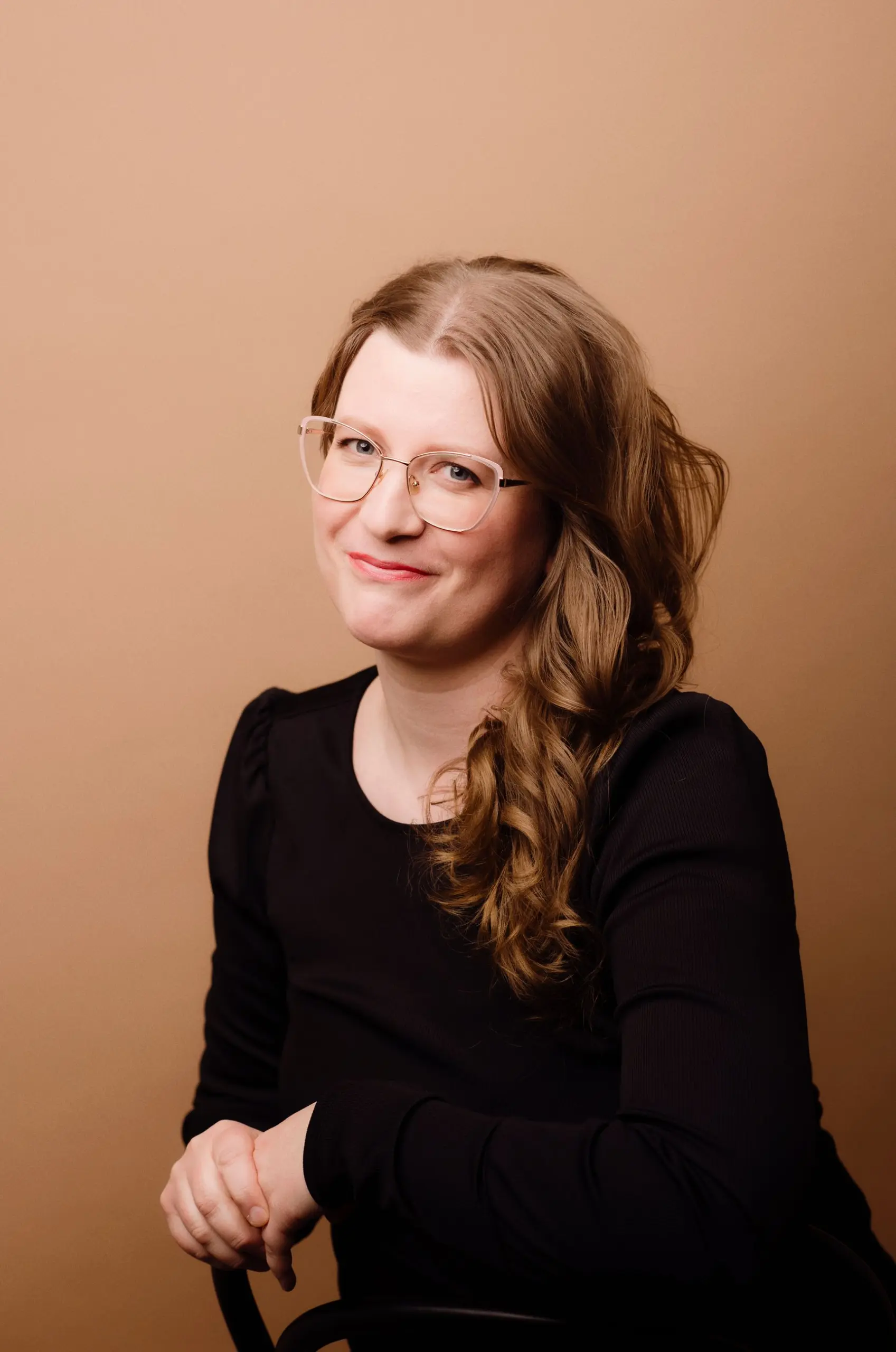 https://otava.fi/wp-content/uploads/2025/05/Elise_Pihlajaniemi_18352-scaled.webp