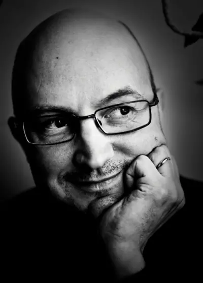 Kuva kirjailijasta Jukka Laajarinne