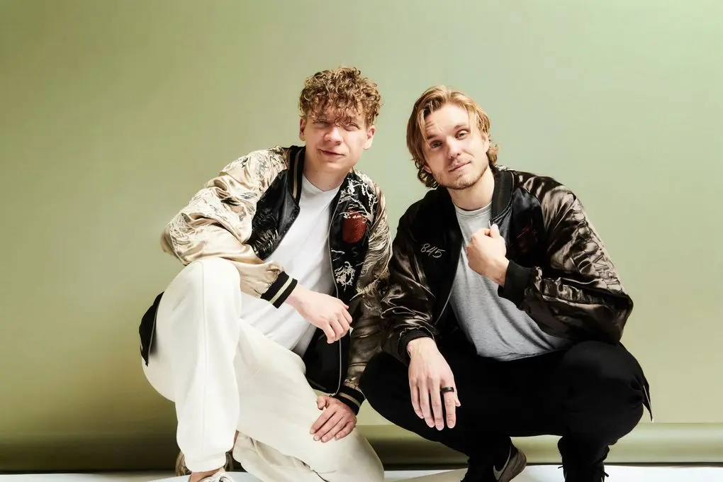 Valmiina tutustumaan kotimaamme kätkettyihin helmiin? Täältä tulee ReissuBroidit ja Suomen 7 ihmettä